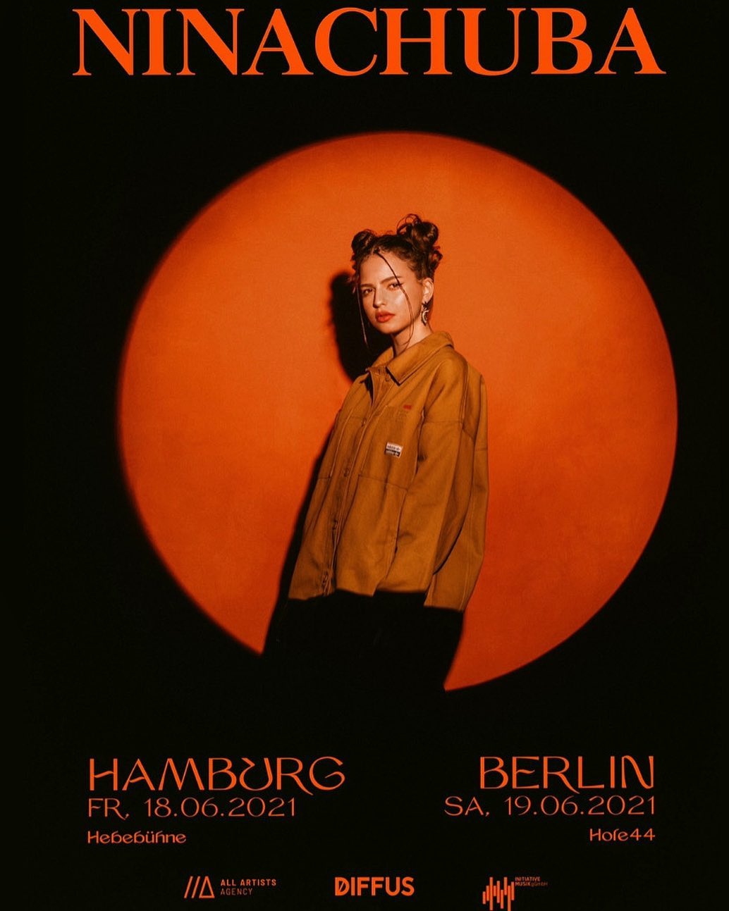 EY! Ich spiele nächstes Jahr meine zwei ersten Shows in Hamburg und Berlin und IHR KÖNNT DABEI SEIN IST DAS NICHT TOLL?! Den Ticket-link findet ihr in meiner bio. Ich freue mich ganz dolle! ❤️ Instagram