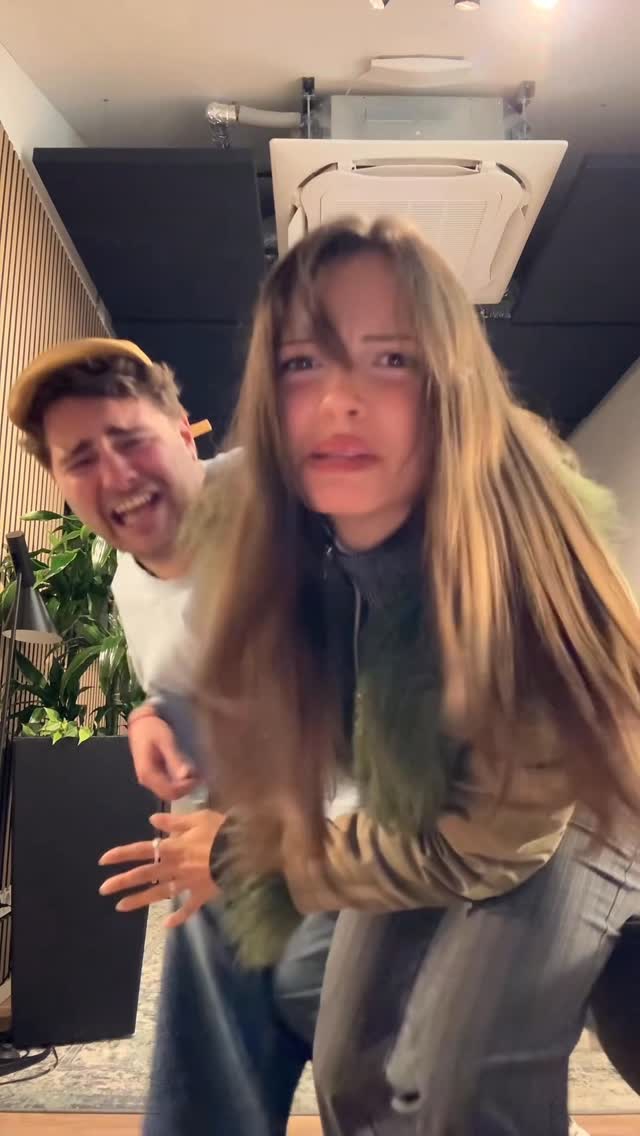 Wenn jemand anderes als Nina gemein zu Momme ist. Instagram