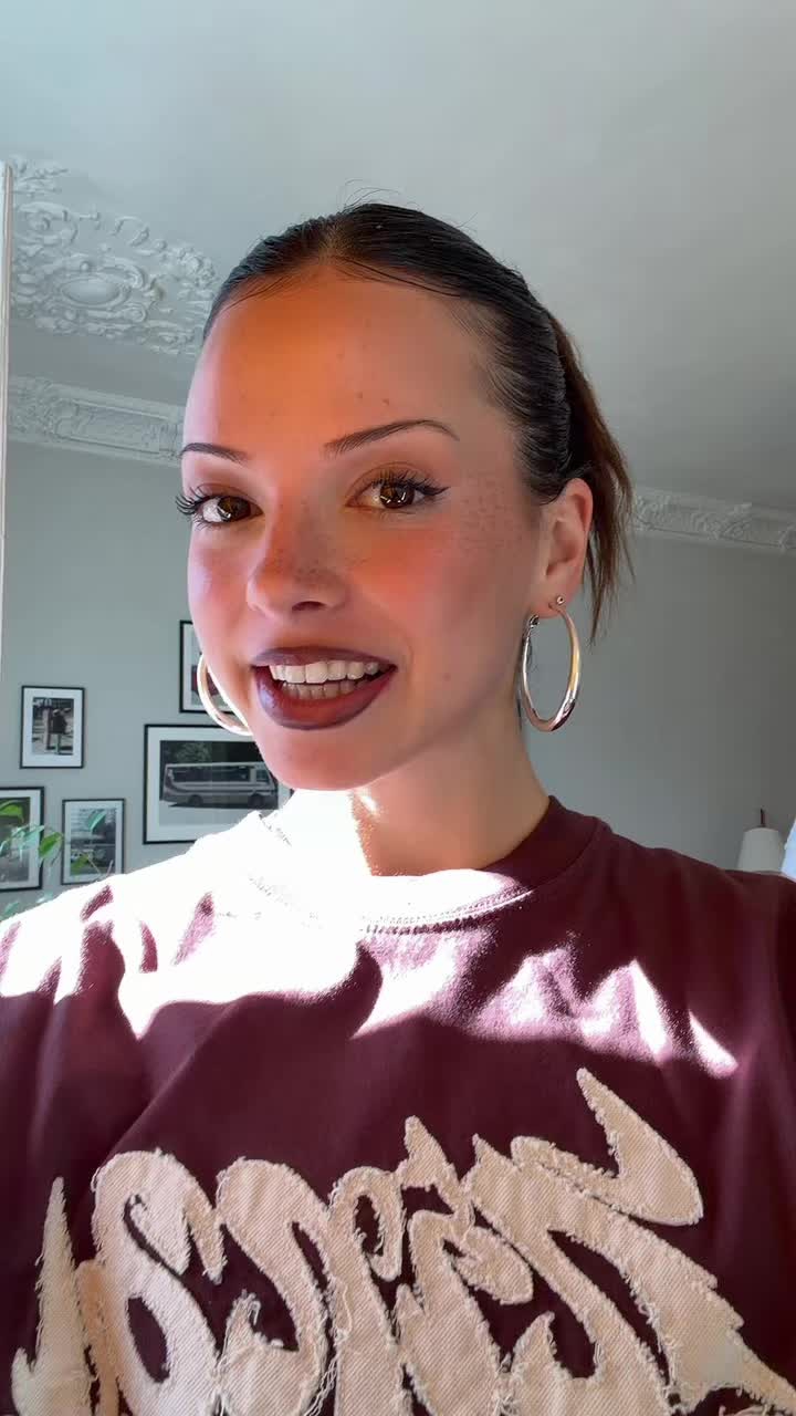 Ich hab mal wieder einen Limited Merch drop für euch ❤️. Ihr könnt dieses wunderbare longsleeve jetzt in meinem Shop vorbestellen. Link ist in der Bioo 🤘🏽 TikTok